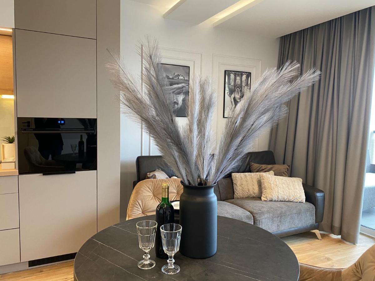 Family & Business Elegant Apartments Kadzielnia, Ul Zgody, Stadion Korona, Wdk -1 Bedroom, Terrace, Garage - New! Kielce Kültér fotó